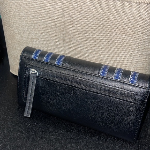 NAUTICA STRIPE WALLET - Picture 3 of 3
